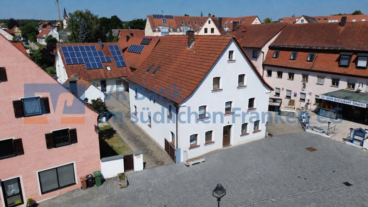 PREISREDUZIERUNG: Generationenhaus im Zentrum Pleinfelds, 91785 Pleinfeld