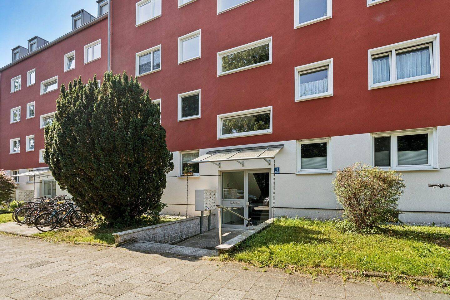 Charmante 1-Zimmer-Wohnung mit Terrasse in Thalkirchen, 81379 München (Sendling Sendling-Westpark Thalk. Obersendl.-Forsten-Fürstenr.-Solln)