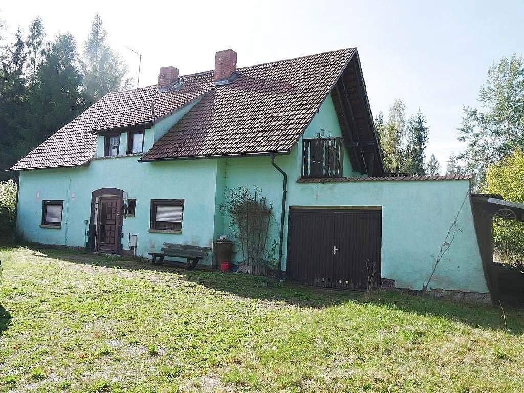 Sanierungsobjekt in ruhiger Lage, 2742 Neusalza-Spremberg
