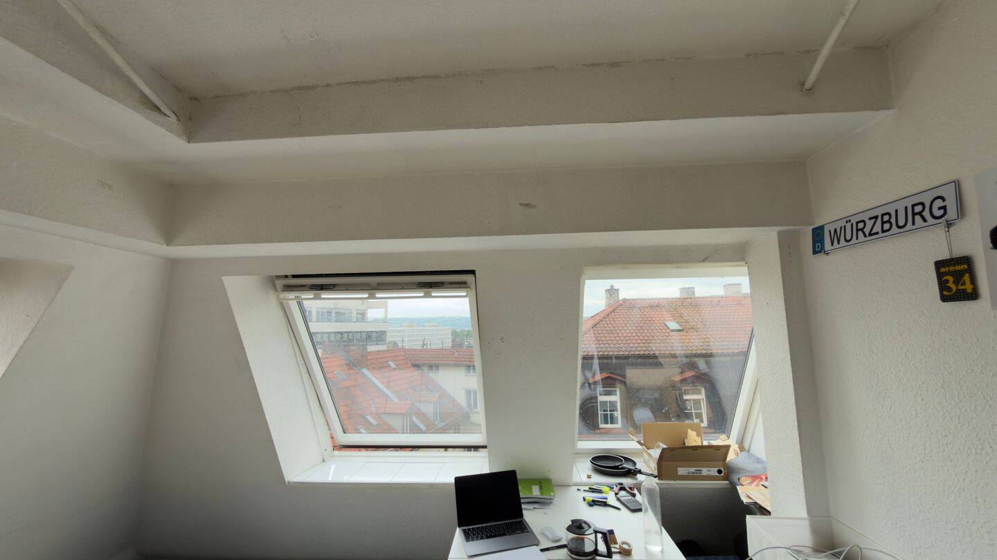 image-72605110