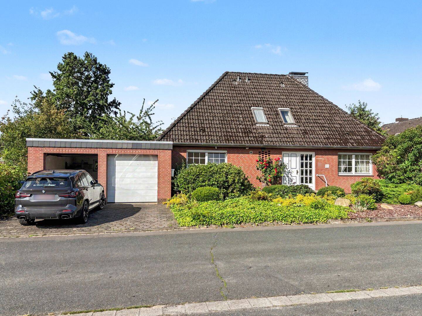 Großzügiger Walmdachbungalow in ruhiger Sackgassenlage von Visselhövede, 27374 Visselhövede