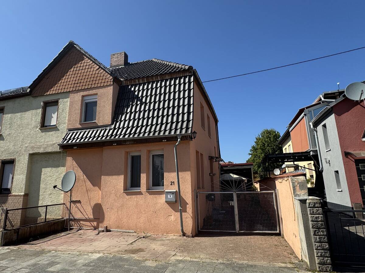 Doppelhaushälfte mit großem Carport, 67551 Worms (Heppenheim Horchheim Pfeddersheim Weinsheim Wiesoppenheim)
