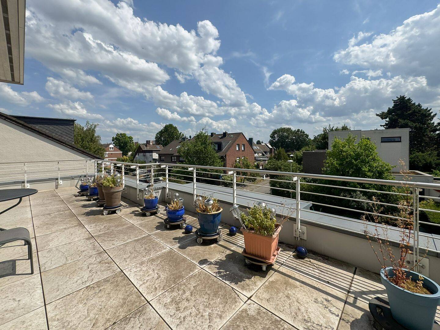 Drei-Zimmer mit toller Dachterrasse, 40764 Langenfeld (Rhld.)