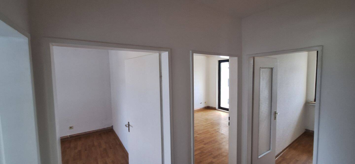 2-Zimmer-Wohnung! Sonniger Balkon! Für Pärchen oder Singles, 40880 Ratingen