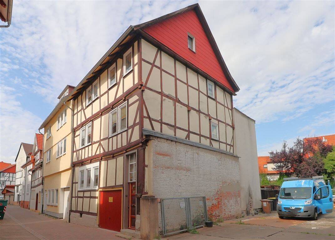 Teilrenoviertes Reihenendhaus mit Garage und Garten in ruhiger Innenstadtlage, 37269 Eschwege