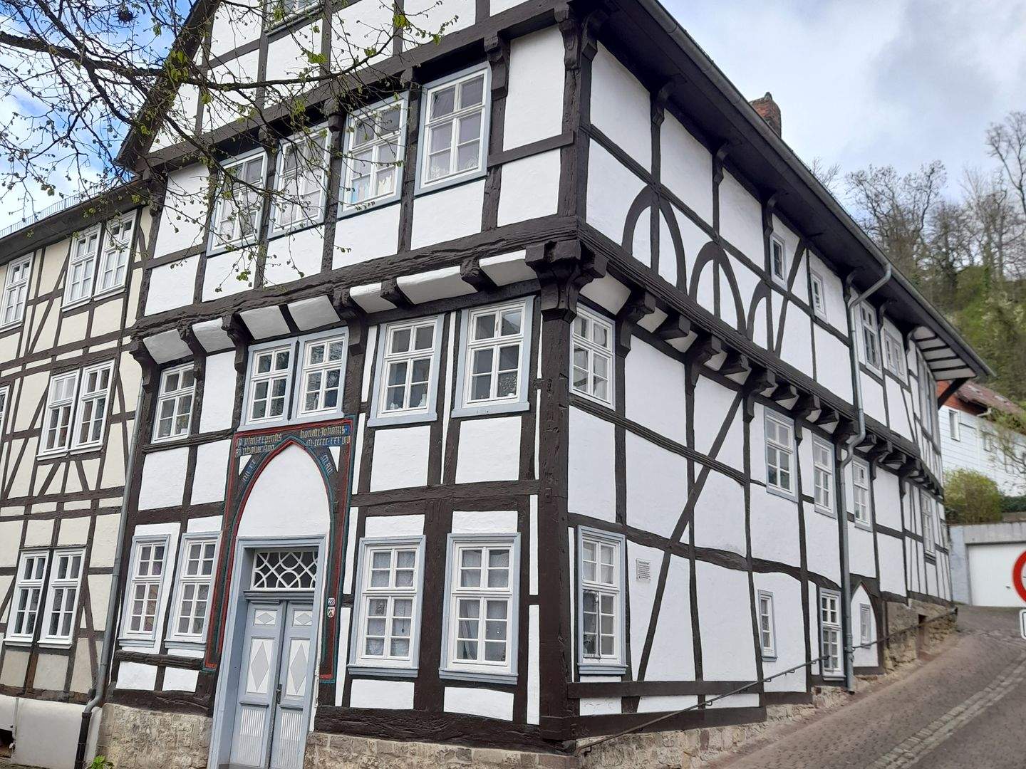 3-Zimmer-Wohnung in saniertem Fachwerkhaus, 34414 Warburg