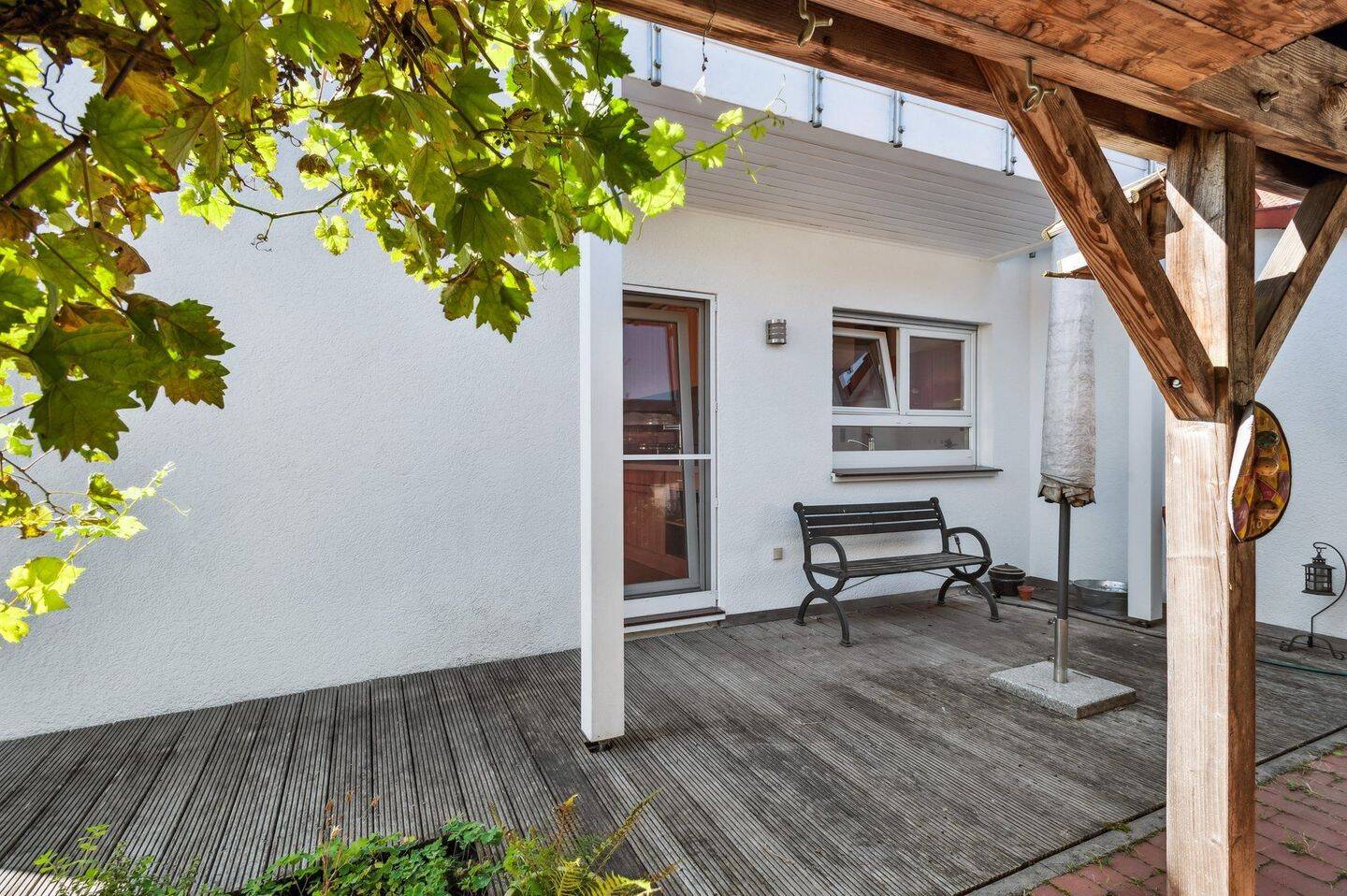 Zukunftssicheres Familienhaus im Grünen – nachhaltig heizen, flexibel wohnen, 85406 Zolling