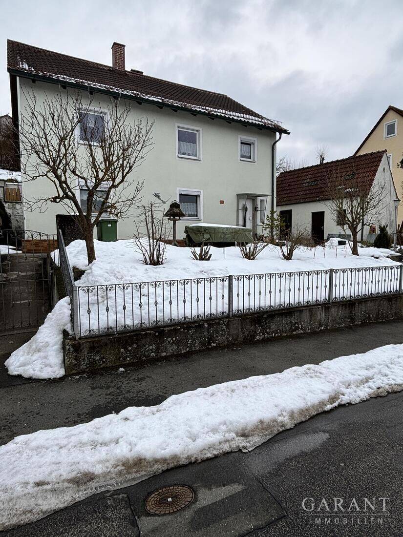 Freistehendes Einfamilienhaus mit großem Grundstück und Fernblick, 92245 Kümmersbruck