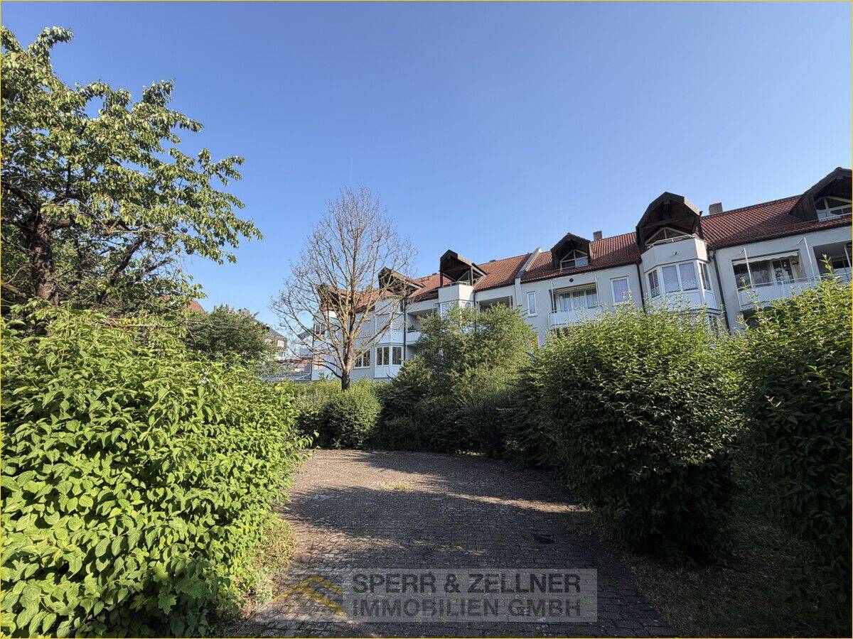 Heimstetten – freie 2-Zimmer-Wohnung im Erdgeschoss mit Terrasse in Siedlungslage, 85551 Kirchheim b. München