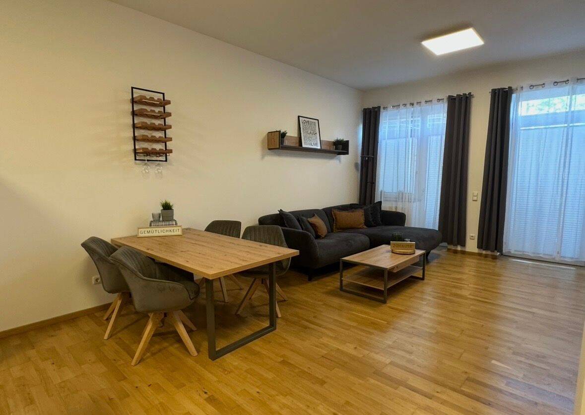 Schöne möblierte 2,5 Zi.-EG-Whg. m. EBK u. Terrasse, 96050 Bamberg (Bamberg)