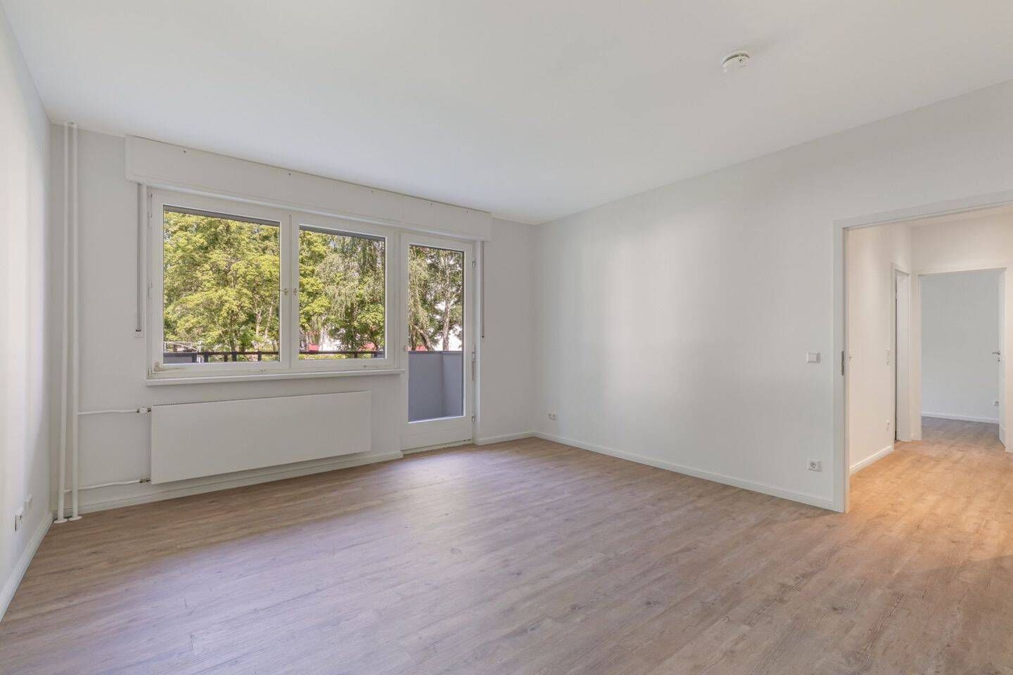 Mein Zuhause mit Balkon, neuer Küche, Wohlfühlbad und Tiefgarage, 12277 Berlin (Tempelhof-Schöneberg Mariendorf Marienfelde)