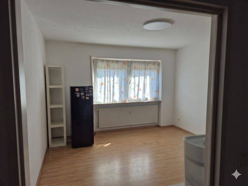 Nachmieter gesucht – 1-Zimmer-Wohnung in U-Bahn nähe Einzug ab 16.08. & Möbelübernahme, 90429 Nürnberg