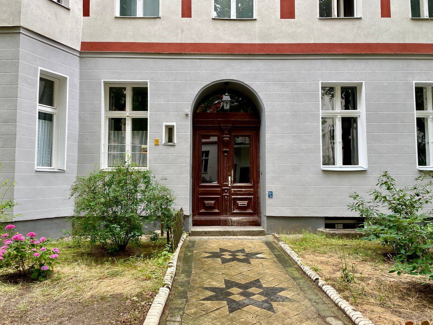 Renovierungsbedürftige Altbauwohnung in einer ruhigen Seitenstraße in Berlin-Schöneberg, 12159 Berlin (Tempelhof-Schöneberg Friedenau Schöneberg)