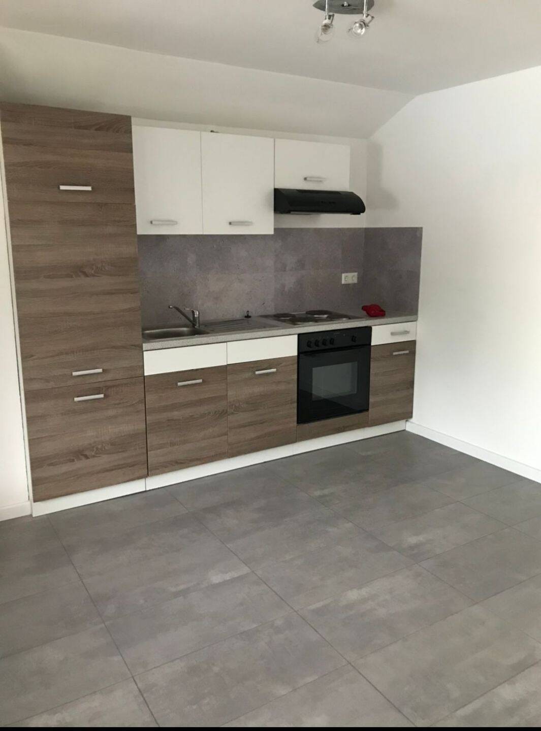 1 Zimmer Studio mit EBK und Balkon/2. Obergeschoss, 94405 Landau a.d. Isar (Landau)