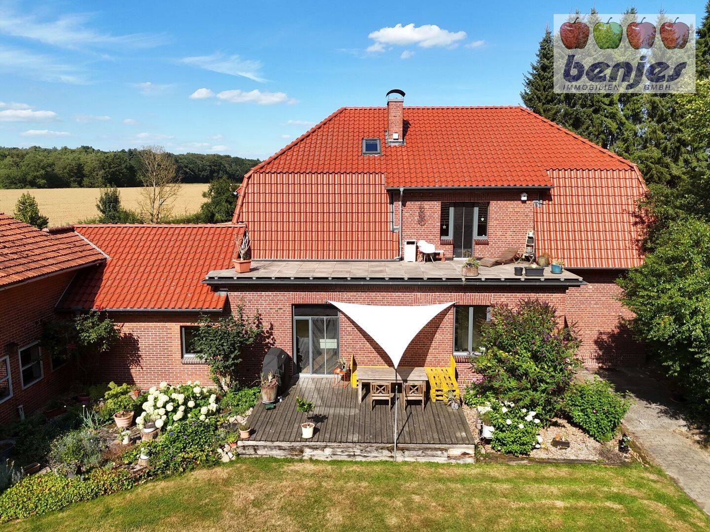 Zur Ruhe kommen auf Ihrer „Insel im Grünen“: Top saniertes Landhaus mit großen Scheunen, 27257 Affinghausen