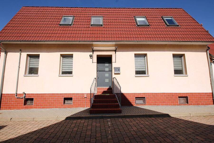 Güsten-Amesdorf: Gepflegtes Reihenhaus mit Wohlfühlatmosphäre!, 39439 Güsten