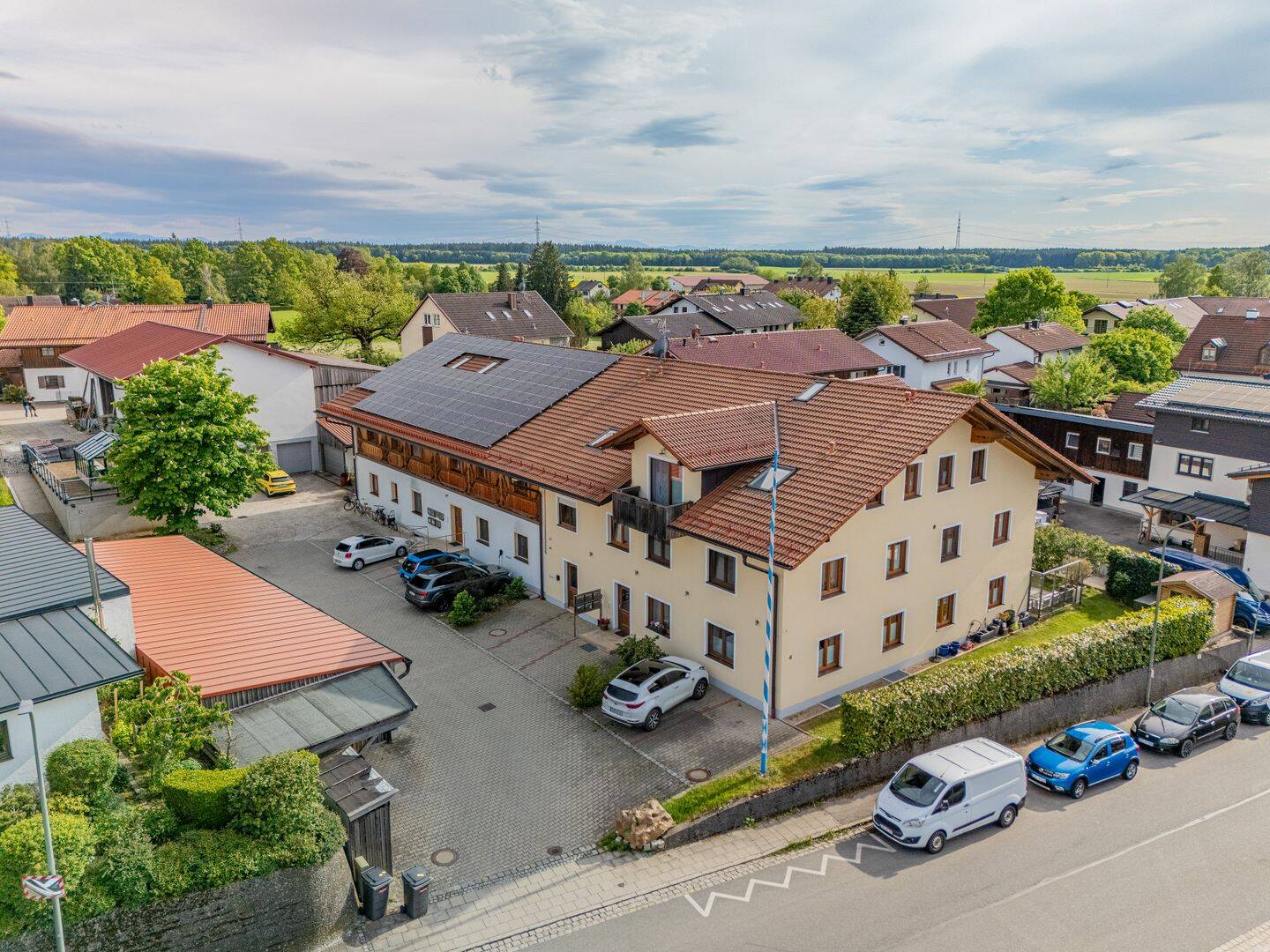 ZORNEDING / Moderne 2-Zimmer-Dachgeschosswohnung mit Balkon, 85604 Zorneding