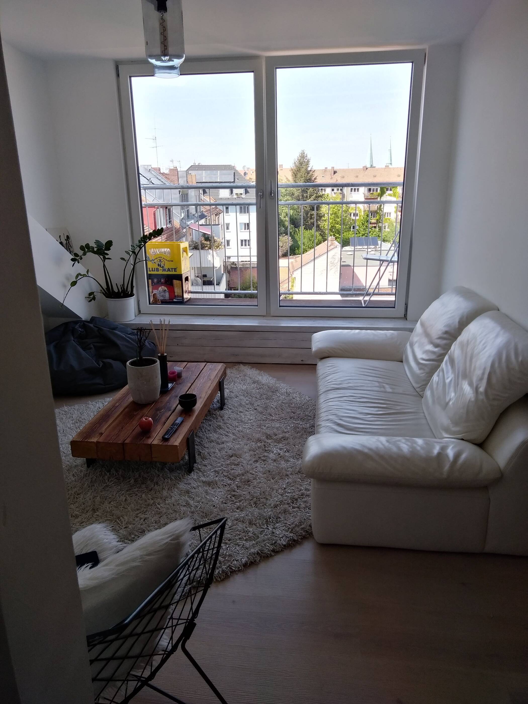 Helle Dachgeschoßwohnung, neuwertig, WG-geeignet, 90489 Nürnberg (Gärten bei Wöhrd Rennweg Veilhof Wöhrd)