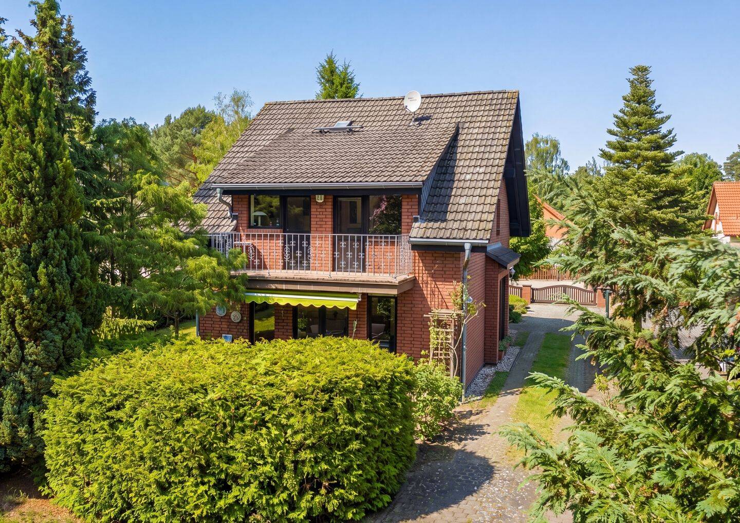 Charmantes Familienhaus mit 693 m² Gartenparadies in ruhiger, etablierter Wohnlage + 5 Stellplätze, 14547 Beelitz