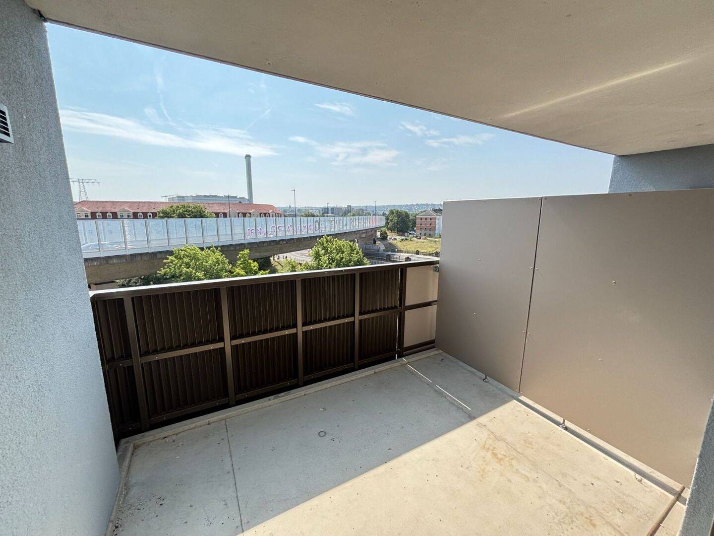 ERSTBEZUG! Hochwertige 4-RW * zwei Bäder * EBK * Balkon…und mehr!!!, 1159 Dresden
