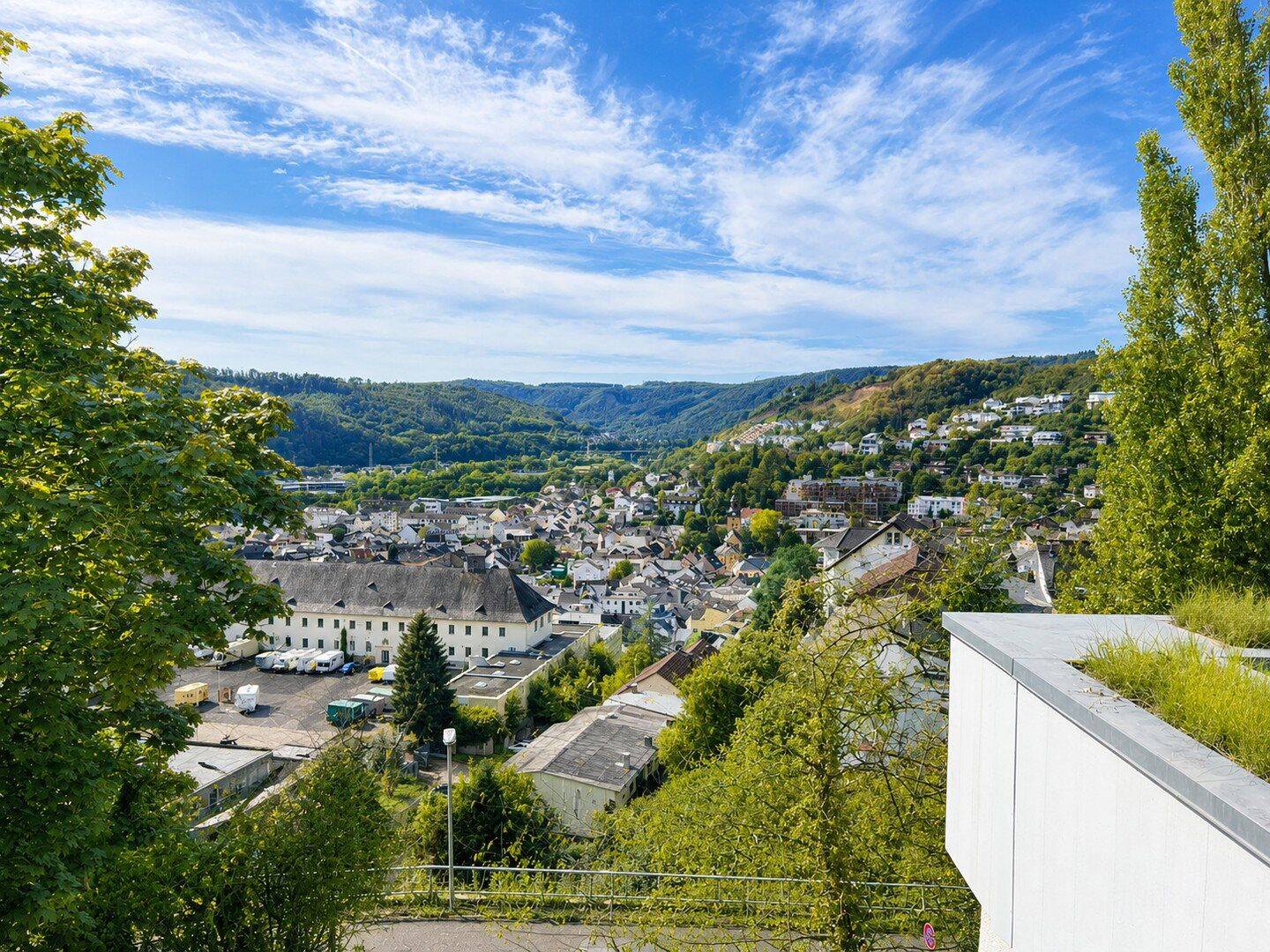 Sehr großzügige 119 m² Wohnung mit fantastischer Dachterrasse, 56130 Lahnstein