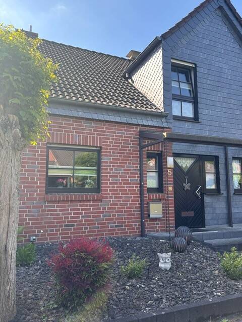 Einziehen und wohlfühlen…! Gepflegtes Reihenmittelhaus in Alt-Marl, 45768 Marl