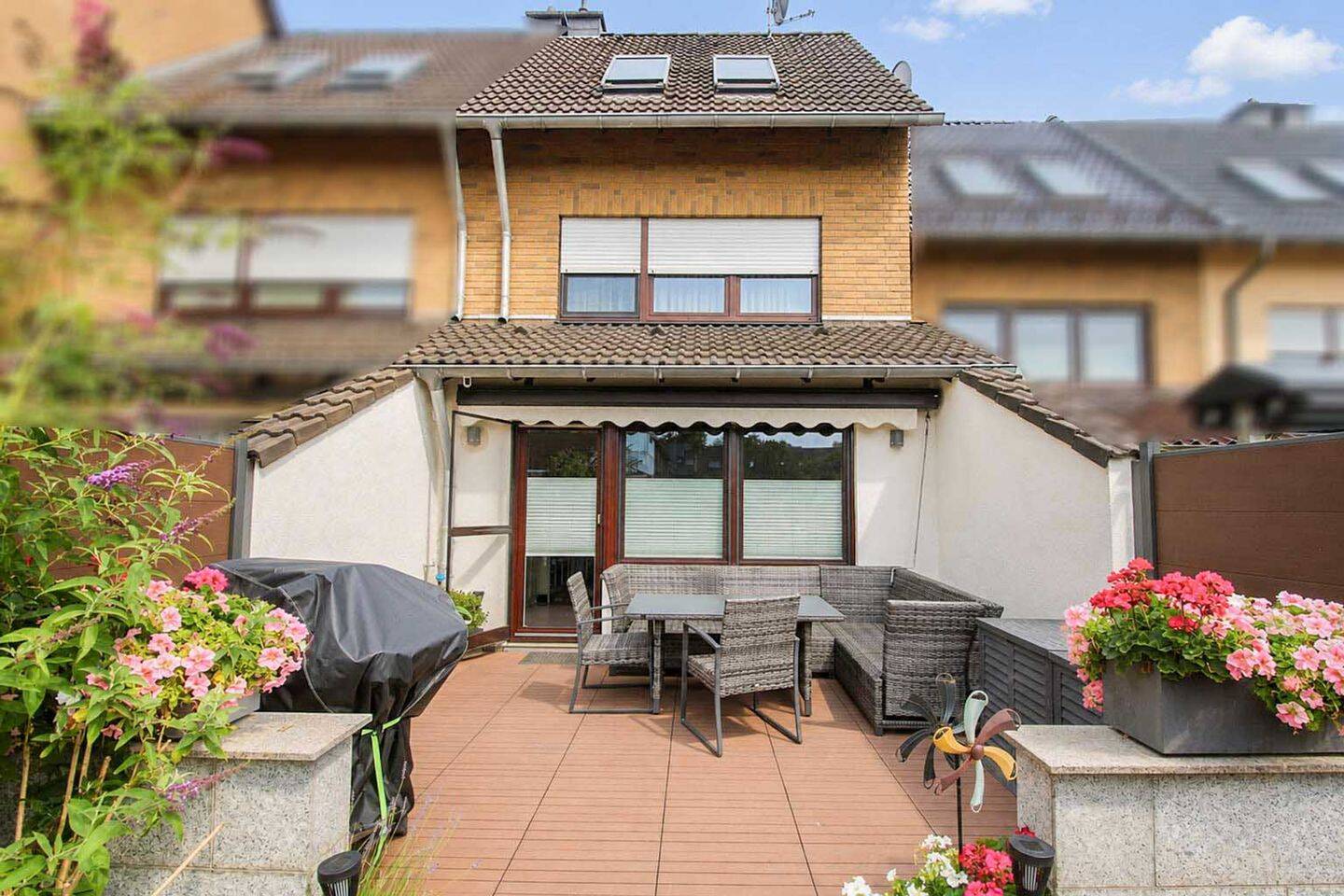 Familienfreundliches Reihenhaus mit sonniger Terrasse und schönem Garten, 46119 Oberhausen