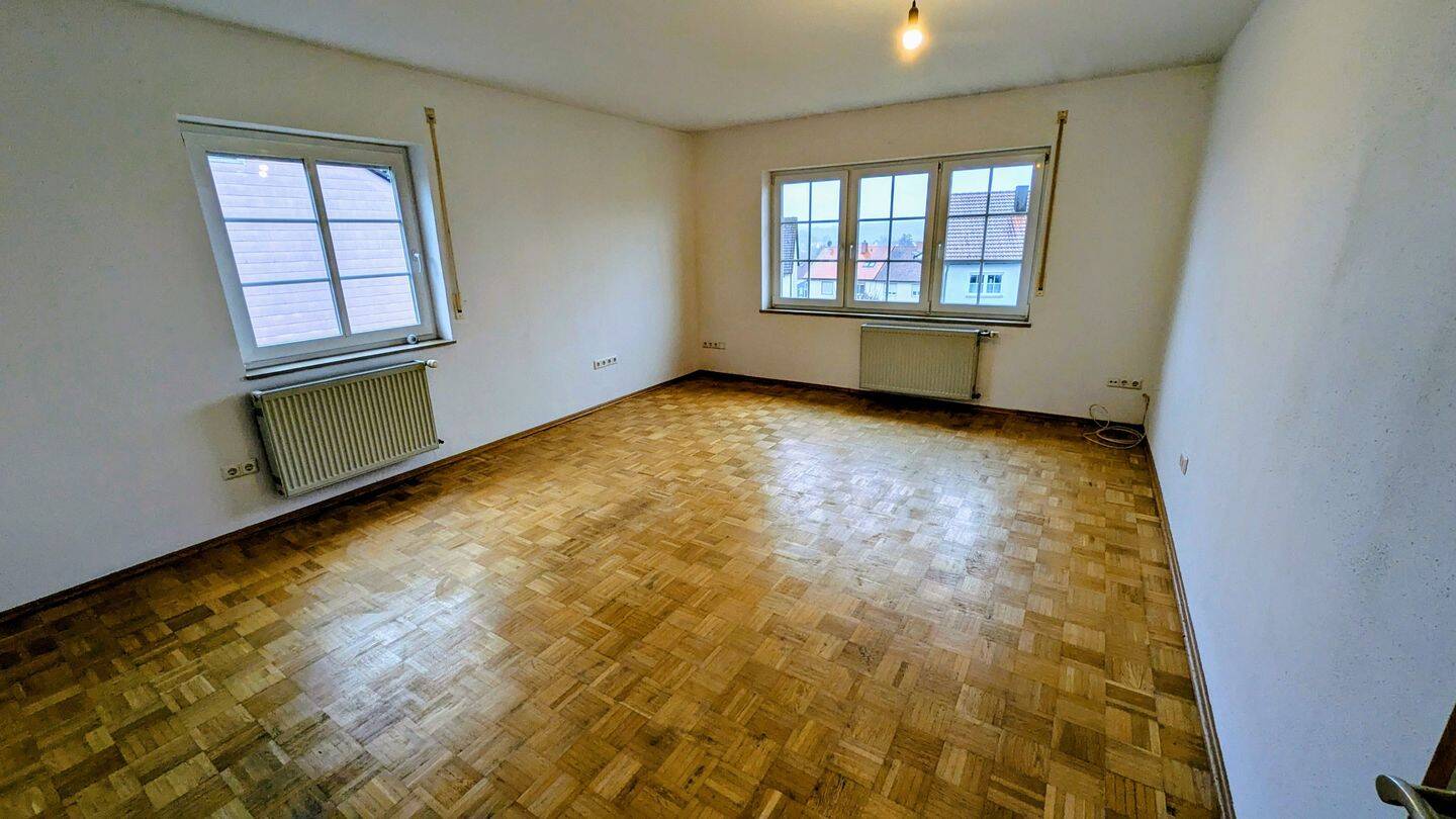 Helle 2-Zimmerwohnung 64 m2 in ruhiger zentraler Lage in Feuchtwangen, 91555 Feuchtwangen