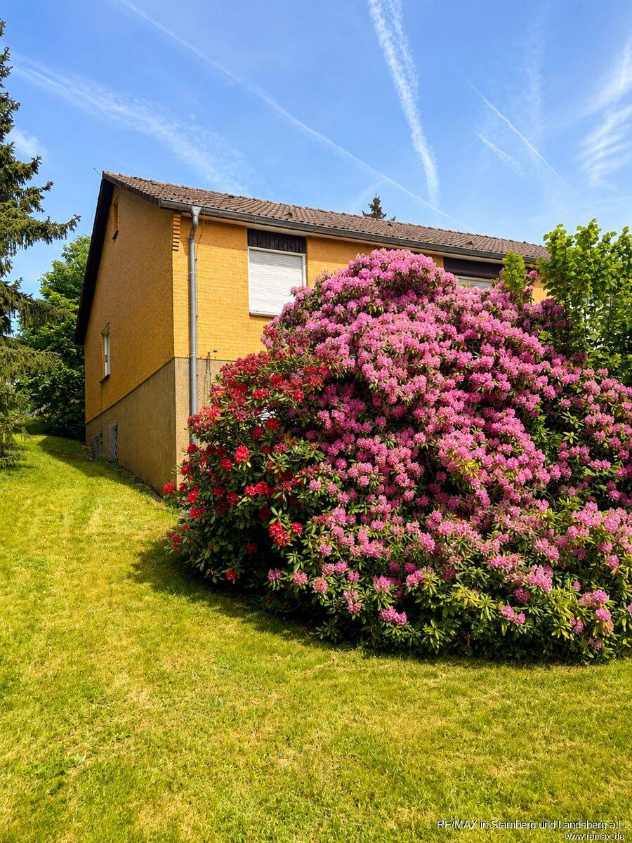 FULDA: Traumgrundstück mit Bestandsimmobilie am Aschenberg – unverbaubarer Westblick in den Vogelsberg, 36039 Fulda