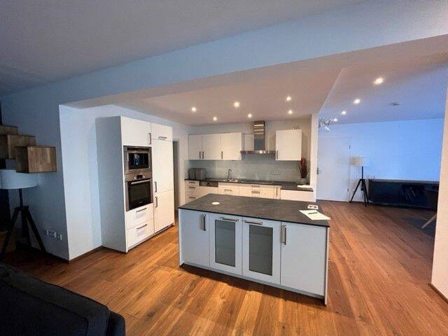 Wohnen auf höchstem  Niveau – Exklusive 3- Zimmer-Erdgeschosswohnung, 84028 Landshut (Altstadt Peter und Paul)