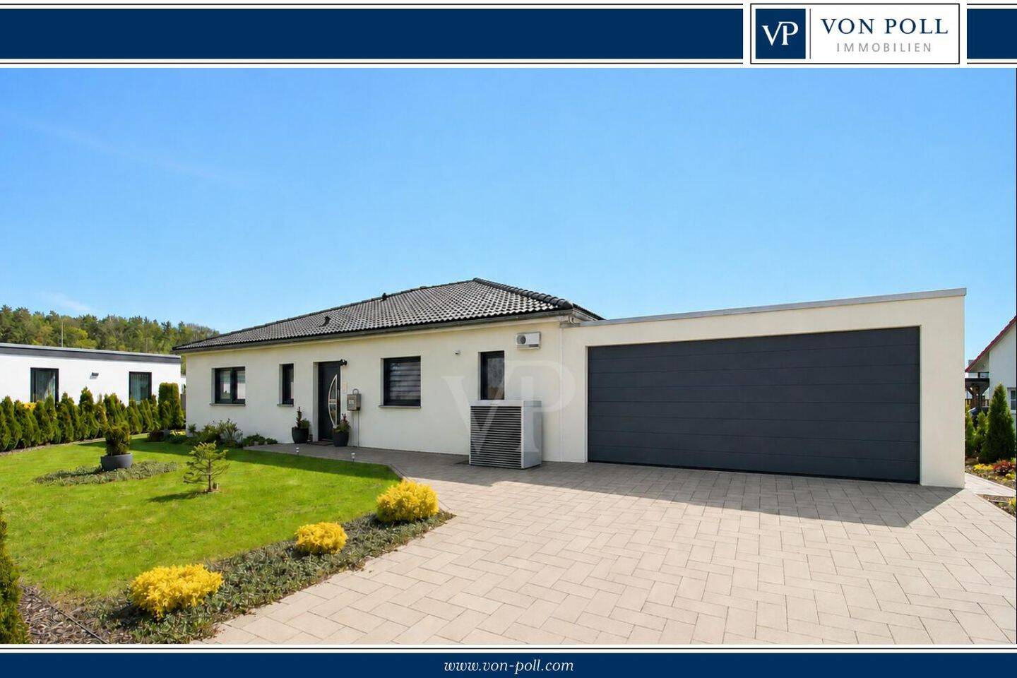 DIREKT EINZIEHEN – NEUWERTIGER BUNGALOW MIT AUßEN-POOL, DOPPELGARAGE UND ENERGIEEFFIZIENZ A+, 38350 Helmstedt