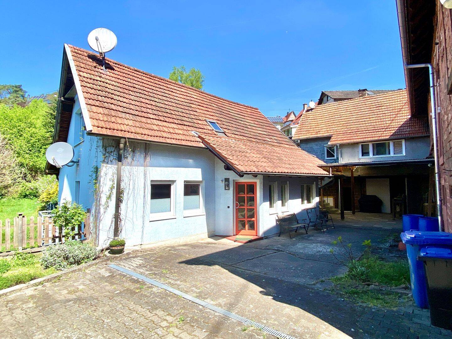 EFH+ELW mit gr. Garten & Nebengebäude, 67471 Elmstein