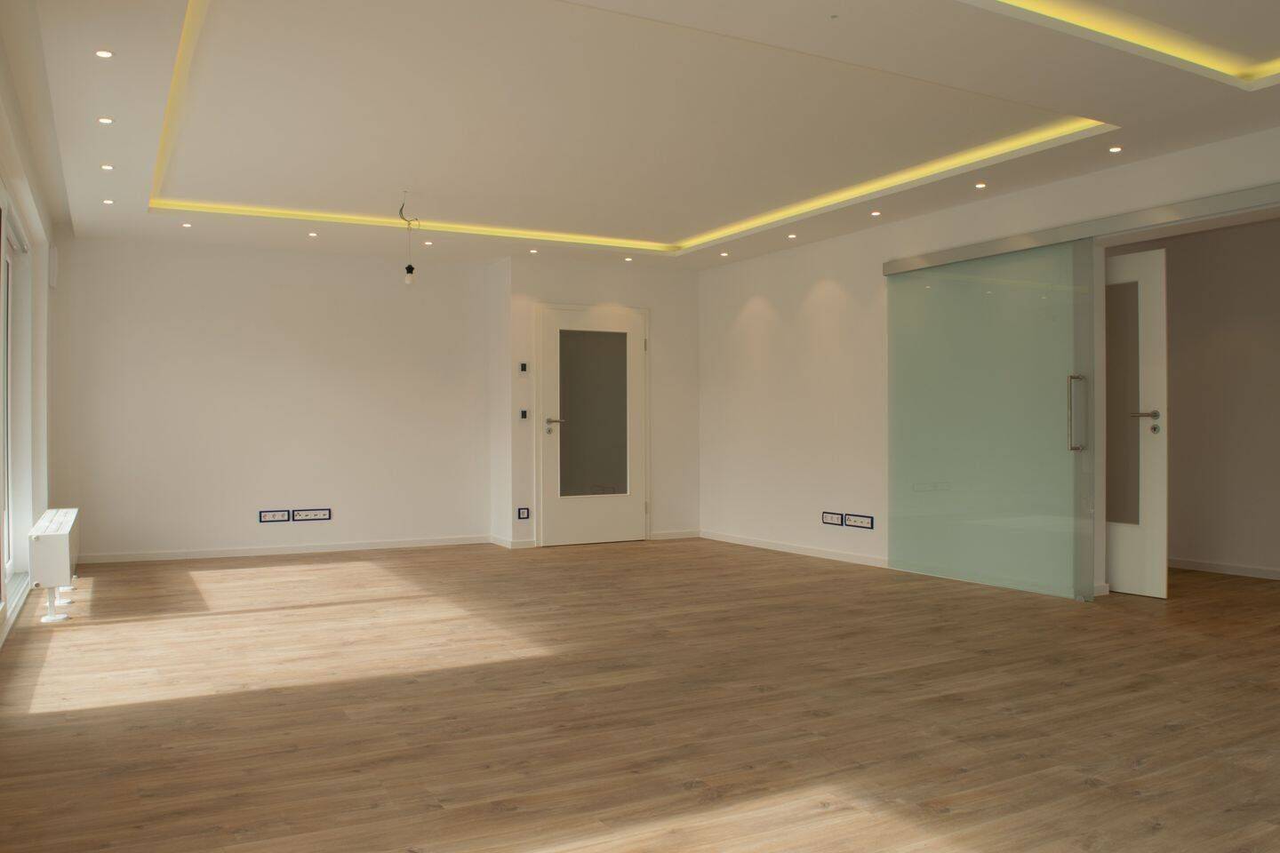 Familienparadies in Trudering: Großzügige Wohnung mit Süd-Garten & Terrasse mit moderner Ausstattung, 81827 München (Ramersdorf-Perlach Trudering-Riem)