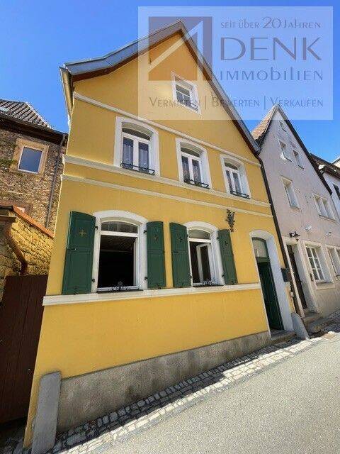 Bezauberndes Ensemble mit viel Platz direkt im Zentrum von Dettelbach, 97337 Dettelbach
