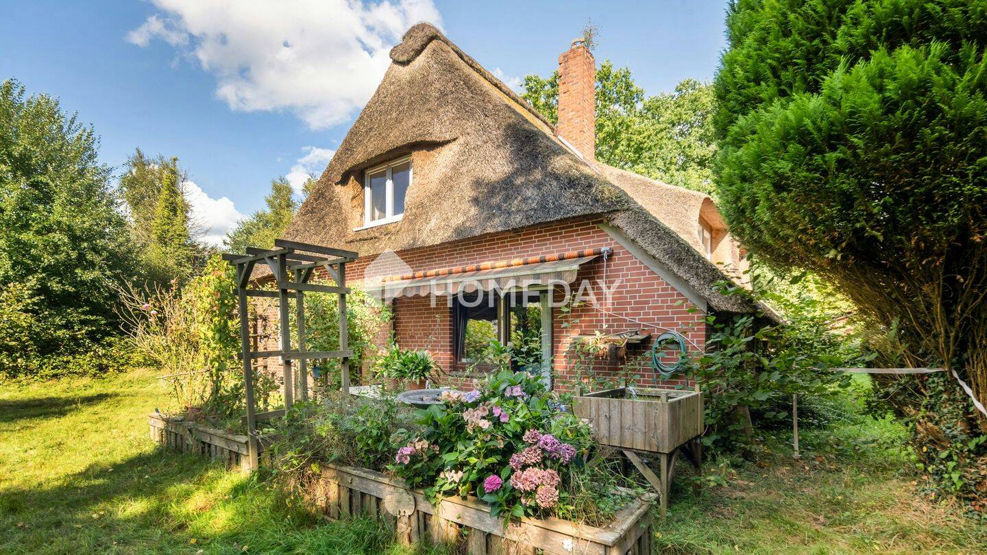 Charakterhaus unter Reet mit großem Garten, 27729 Vollersode