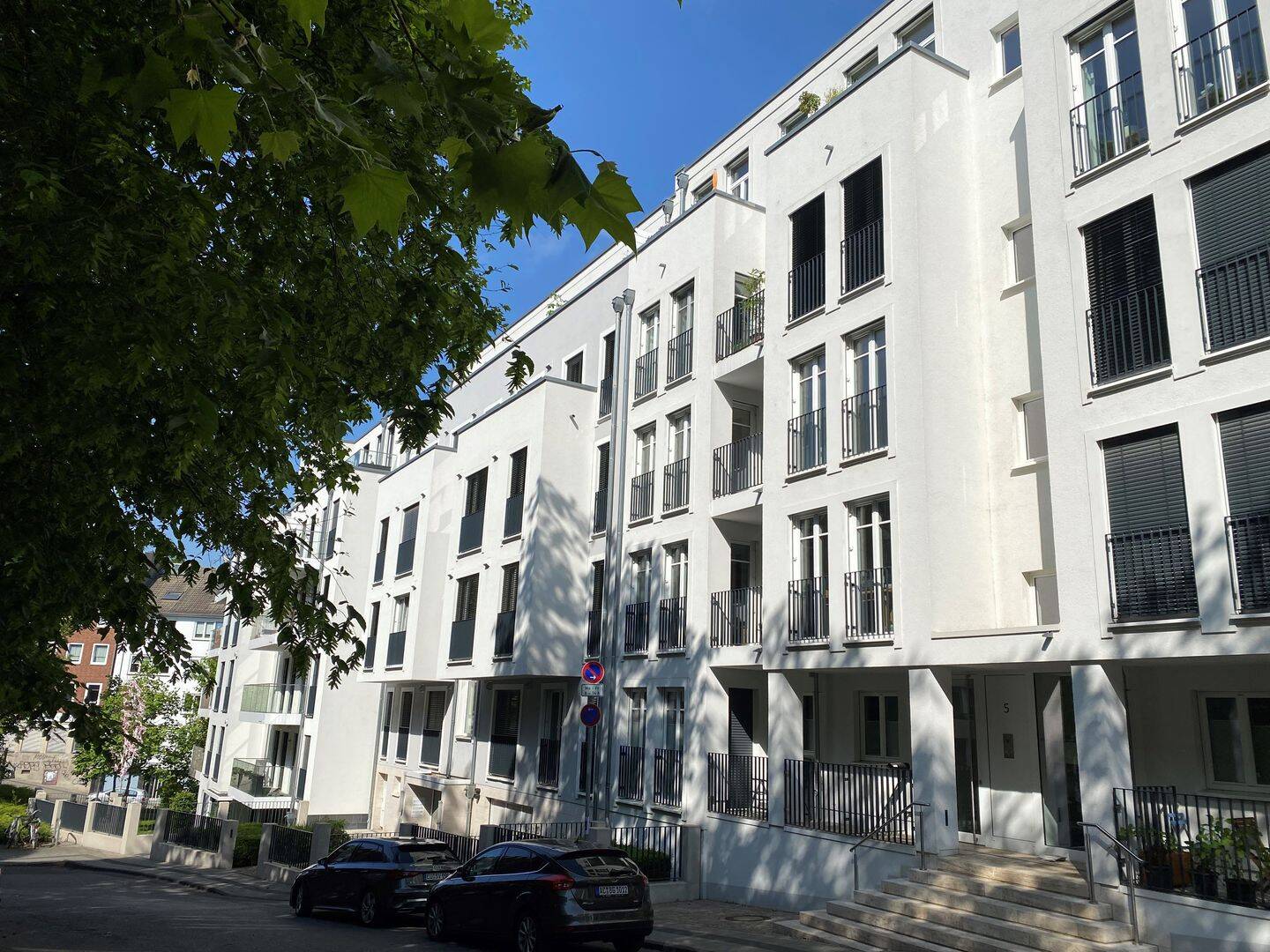 BURTSCHEID: Luxuriöse Terrassenwohnung inkl. neuwertiger Einbauküche, 52066 Aachen