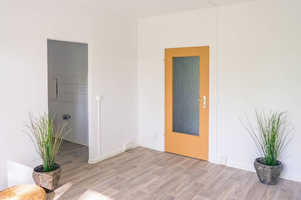 Neu sanierte 1-Raum-Wohnung mit Wannenbad, 9123 Chemnitz