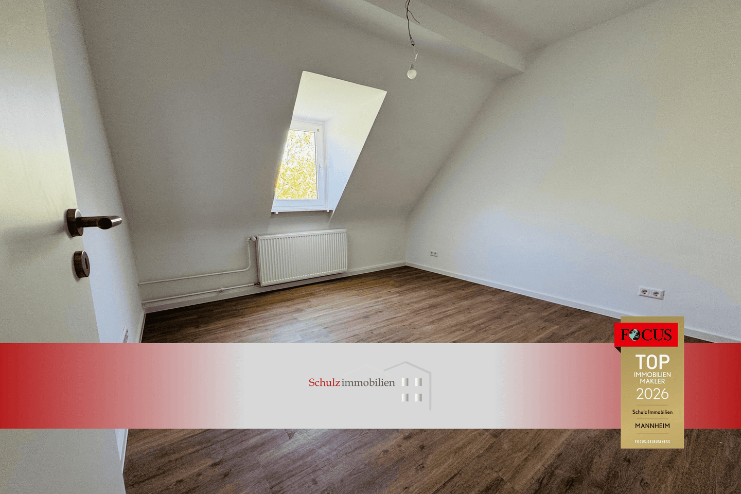 Parkinsel: Kernsanierte 2-Zimmer-Dachgeschosswohnung in gepflegtem Mehrfamilienhaus, 67061 Ludwigshafen am Rhein (Mitte Süd)