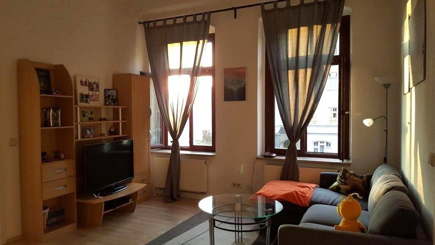 Großzügige 2-Zimmer-Altbauwohnung mit EBK in Schloßchemnitz – nur 428 € warm | sofort frei”, 9113 Chemnitz