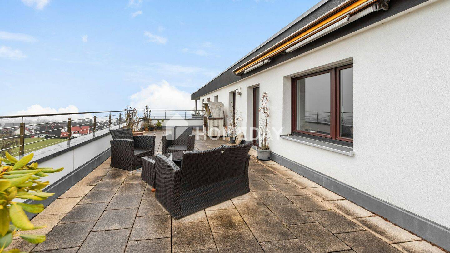Penthousewohnung mit großzügiger Dachterrasse, Balkon und unverbaubarem Ausblick, 88677 Markdorf