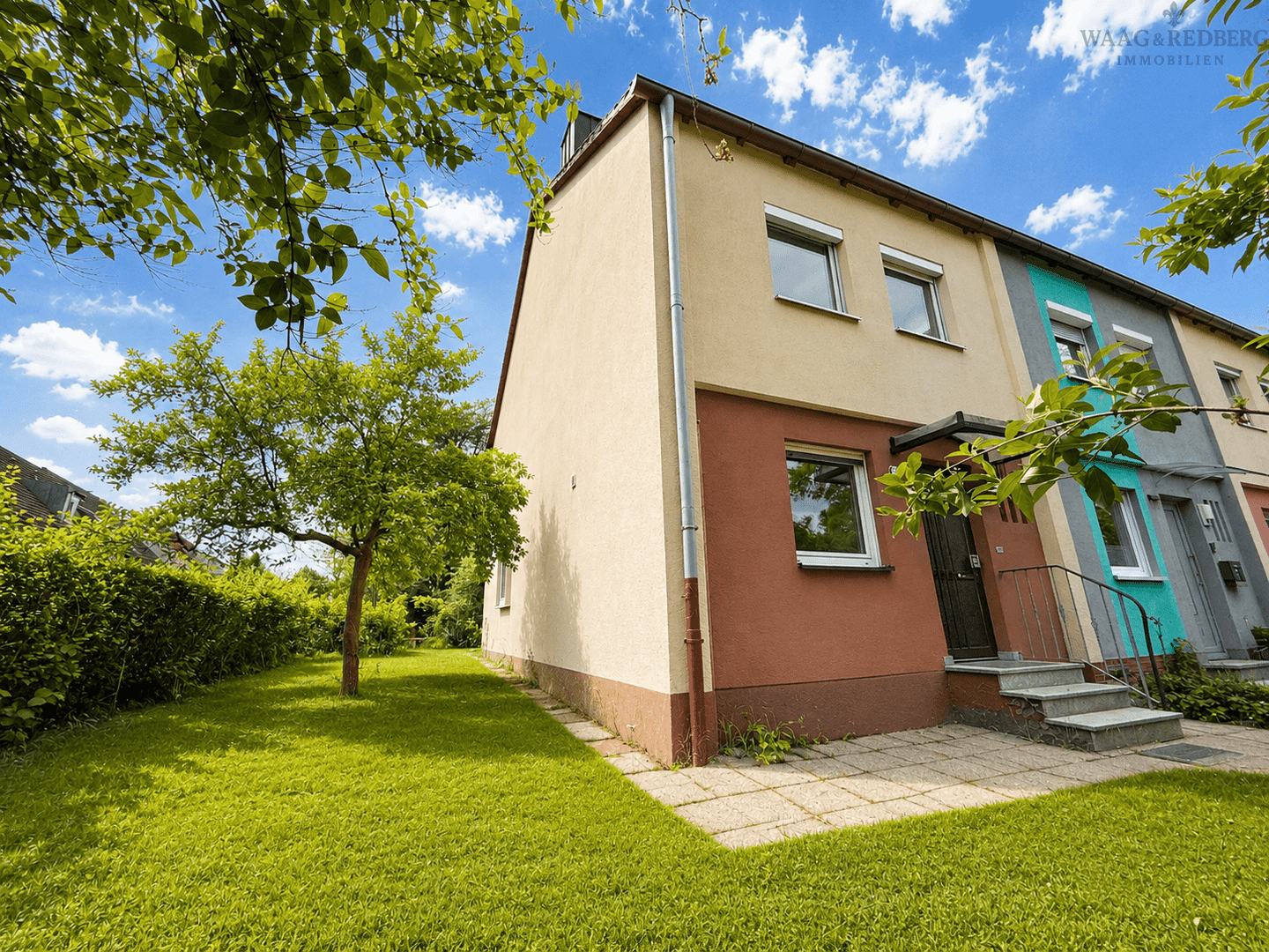 Reihenendhaus mit großem Garten und vielseitigem Potenzial in Nürnberg-Eibach, 90451 Nürnberg (Eibach Hafen Maiach Reichelsdorf Röthenbach bei Schweinau)