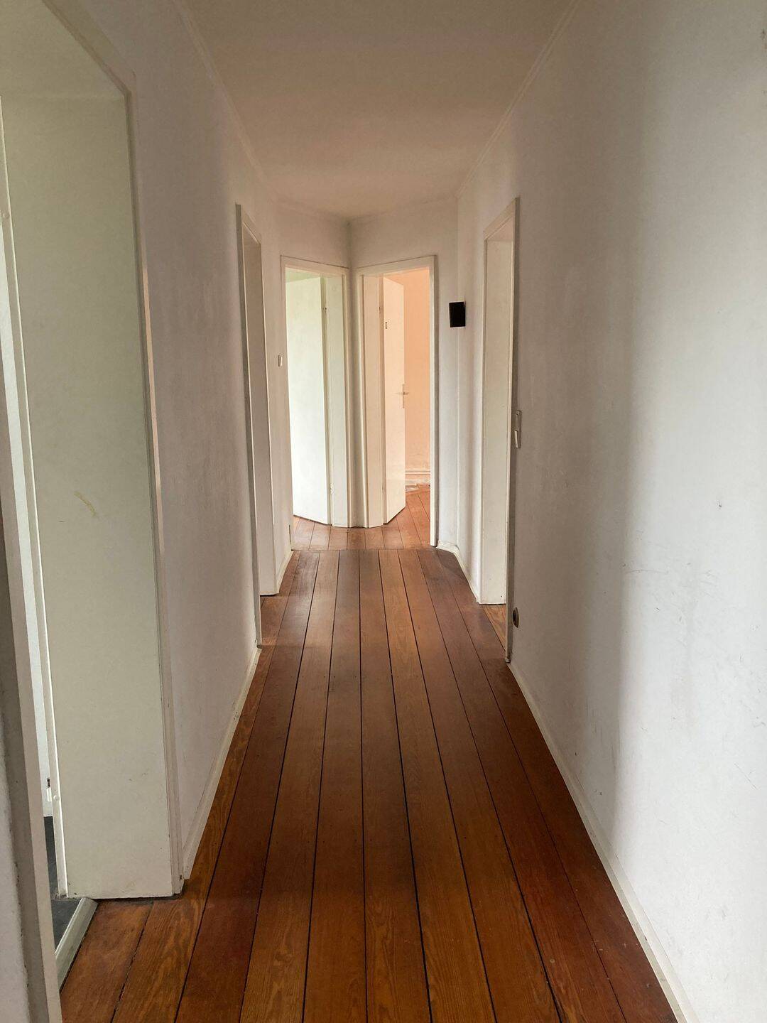 Helle 3Zi. Altbauwohnung mit Dielen, EBK, WG geeignet, 21107 Hamburg (Mitte Steinwerder Wilhelmsburg)