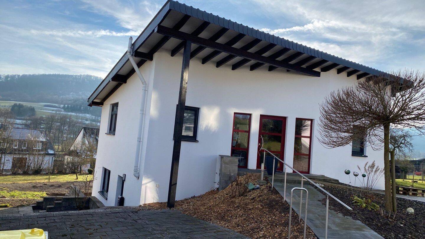 Einfamilienhaus mit Einliegerwohnung, 59964 Medebach