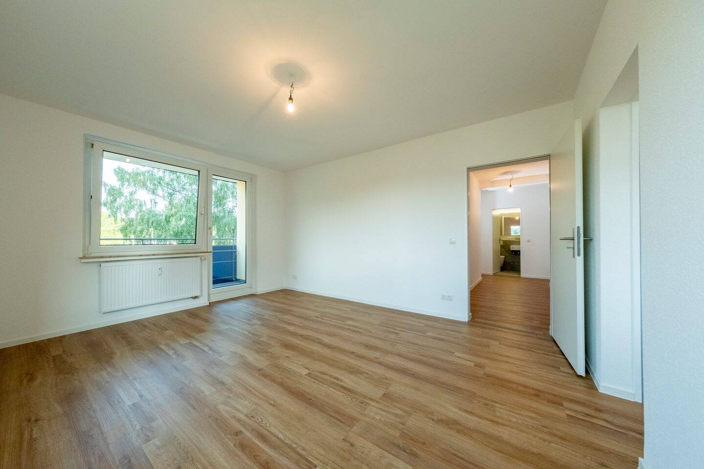 +++ Provisionsfrei vom Eigentümer – Top sanierte 3- Zimmerwohnung mit Loggia +++, 28259 Bremen (Grolland Kirchhuchting Mittelshuchting Sodenmatt)