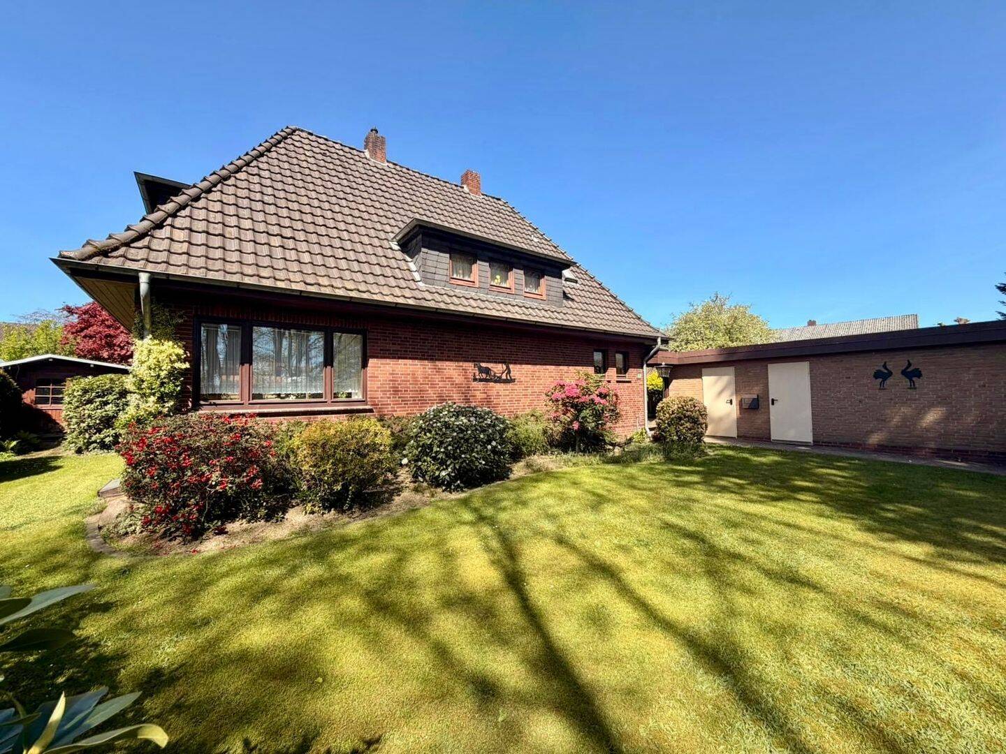 Großzügiges Wohnglück auf traumhaftem Gartengrundstück in Ganderkesee, 27777 Ganderkesee