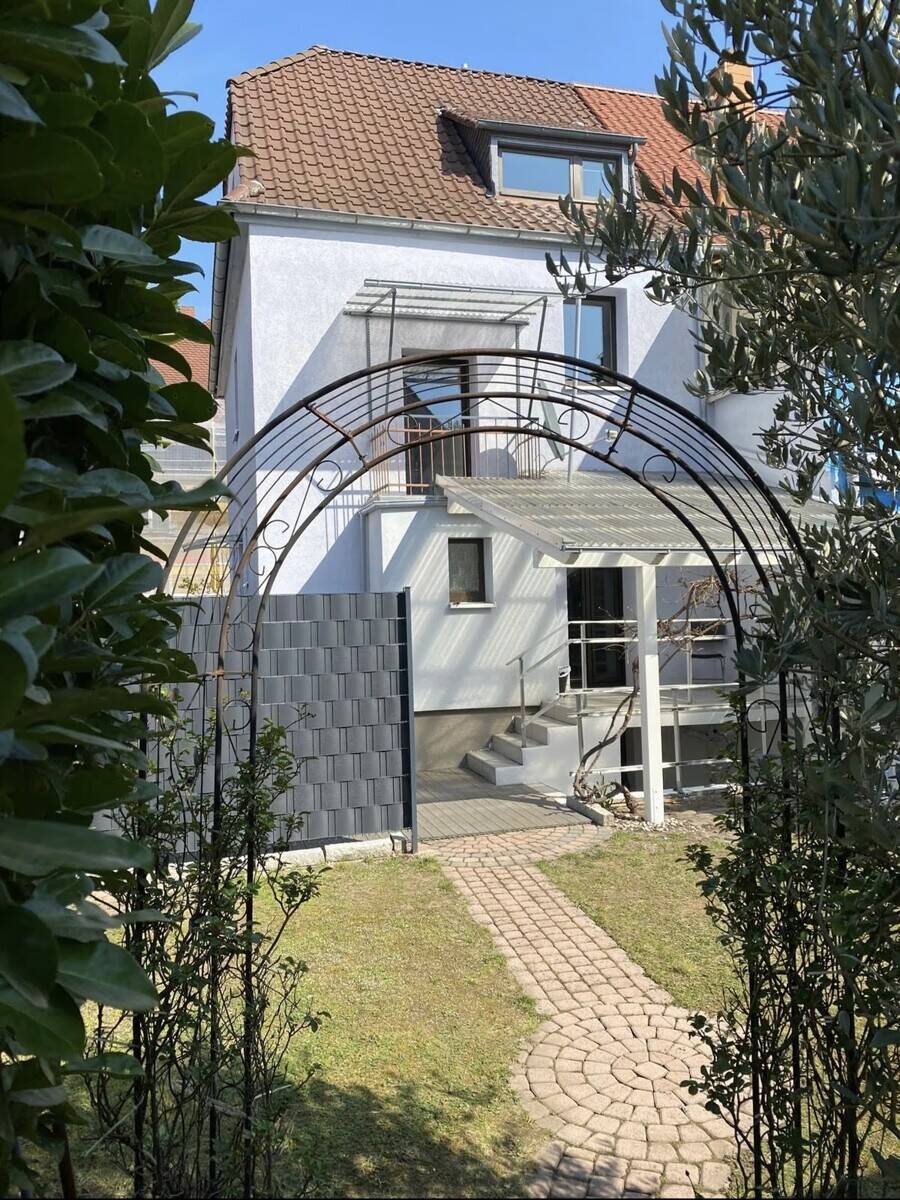 Charmantes Haus zur Miete – ab sofort Bezugsfrei, 68309 Mannheim (Käfertal Vogelstang)