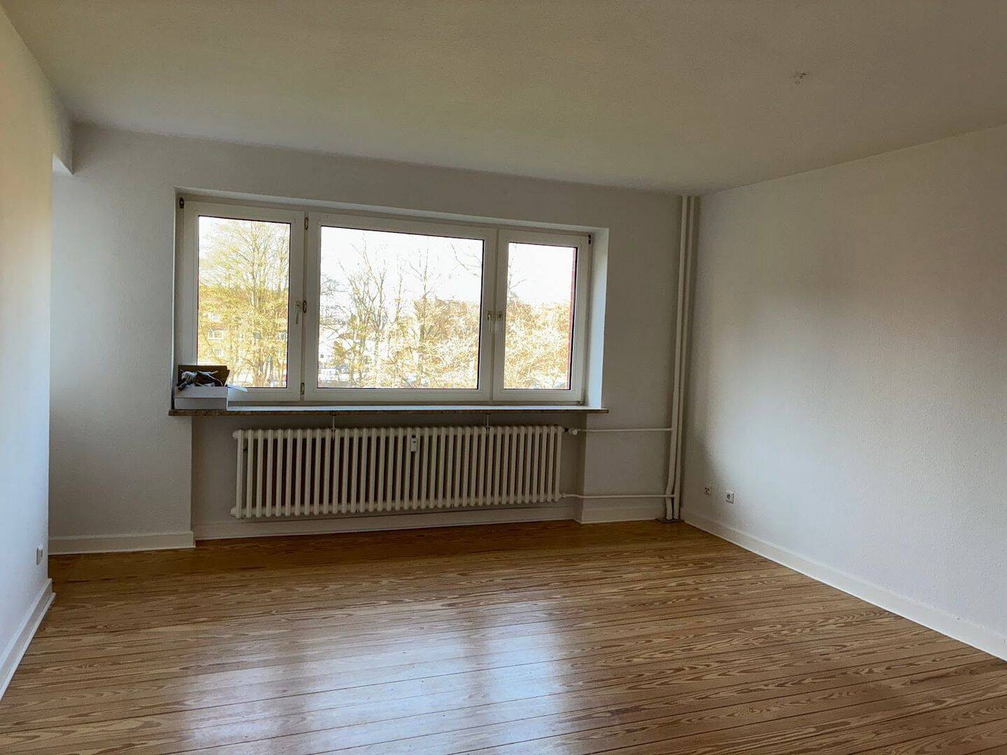 *Toller Grundriss* 2,5 Zimmerwohnung mit Balkon!, 24149 Kiel (Neumühlen-Dietrichsdorf)