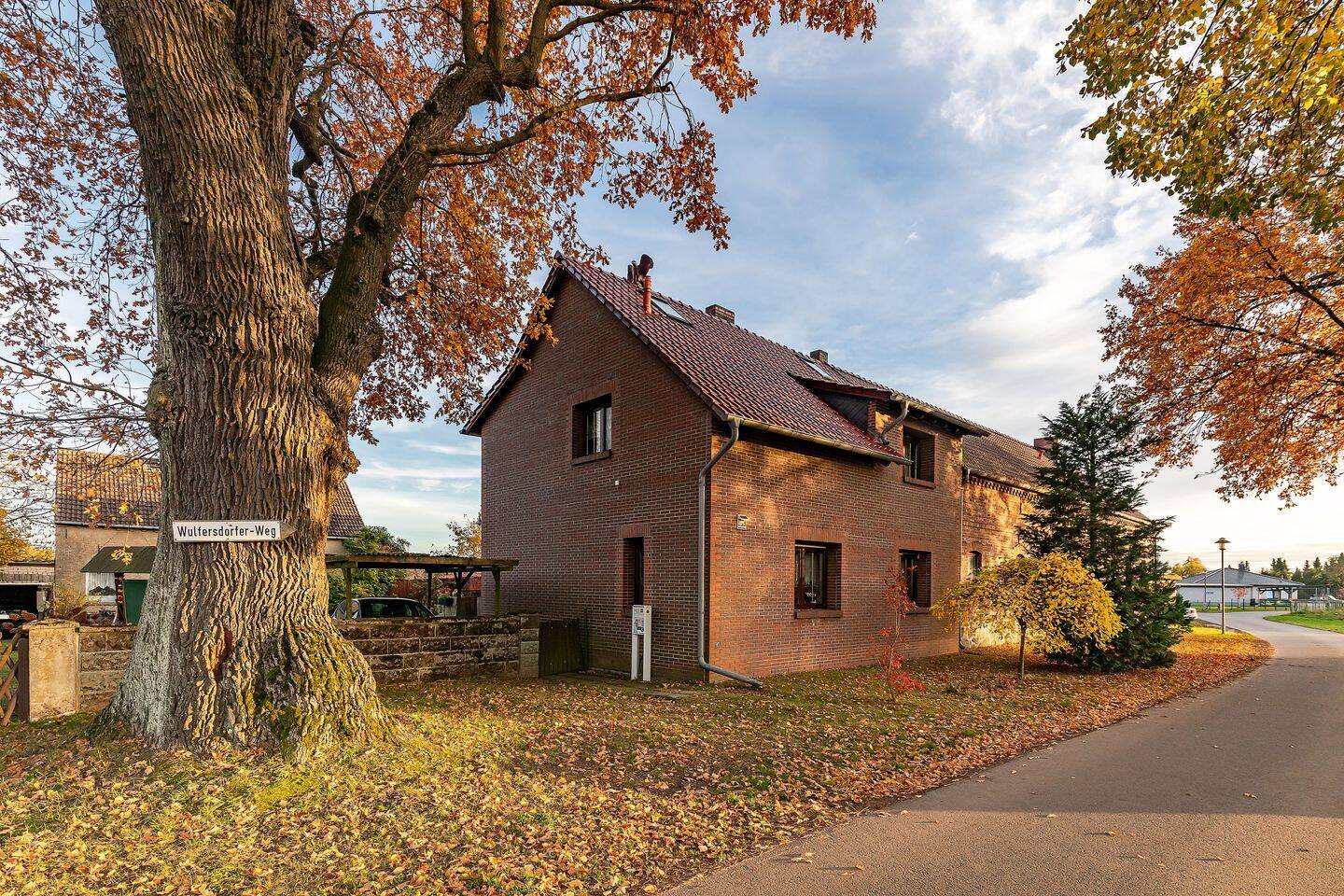 Viel Platz für Ideen: Wohnhaus, Veranstaltungsgebäude und großes Grundstück in Tauche!, 15848 Tauche