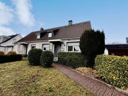 Neuer Preis: Vermietete Doppelhaushälfte (Wohnrecht) + Garage, gute Lage in Iserlohn, zum Verkauf, 58638 Iserlohn