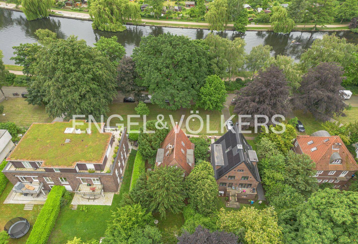 Seltene Gelegenheit – Einfamilienhaus direkt am Alsterlauf!, 22297 Hamburg (Hamburg-Nord Alsterdorf Barmbek-Nord Groß Borstel Winterhude)